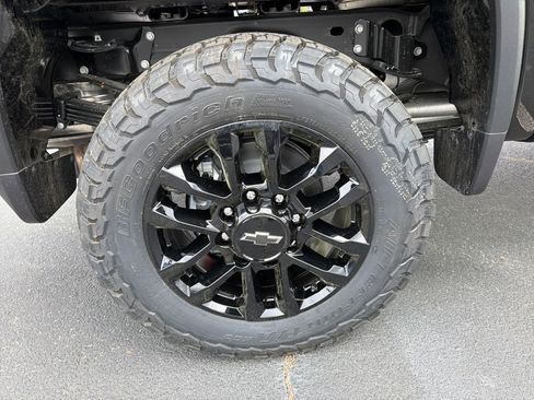 New 2026 Chevrolet Silverado 2500 LT w/ Trail Boss Package AWD/4WD image 16