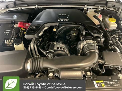 Used 2019 Jeep Wrangler Unlimited Rubicon w/ Uconnect 4C Nav & Sound Group image 14