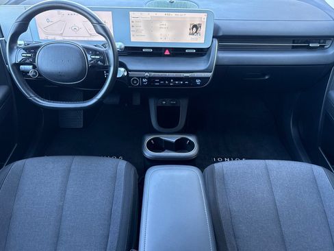 Certified 2024 Hyundai Ioniq 5 SE RWD image 17