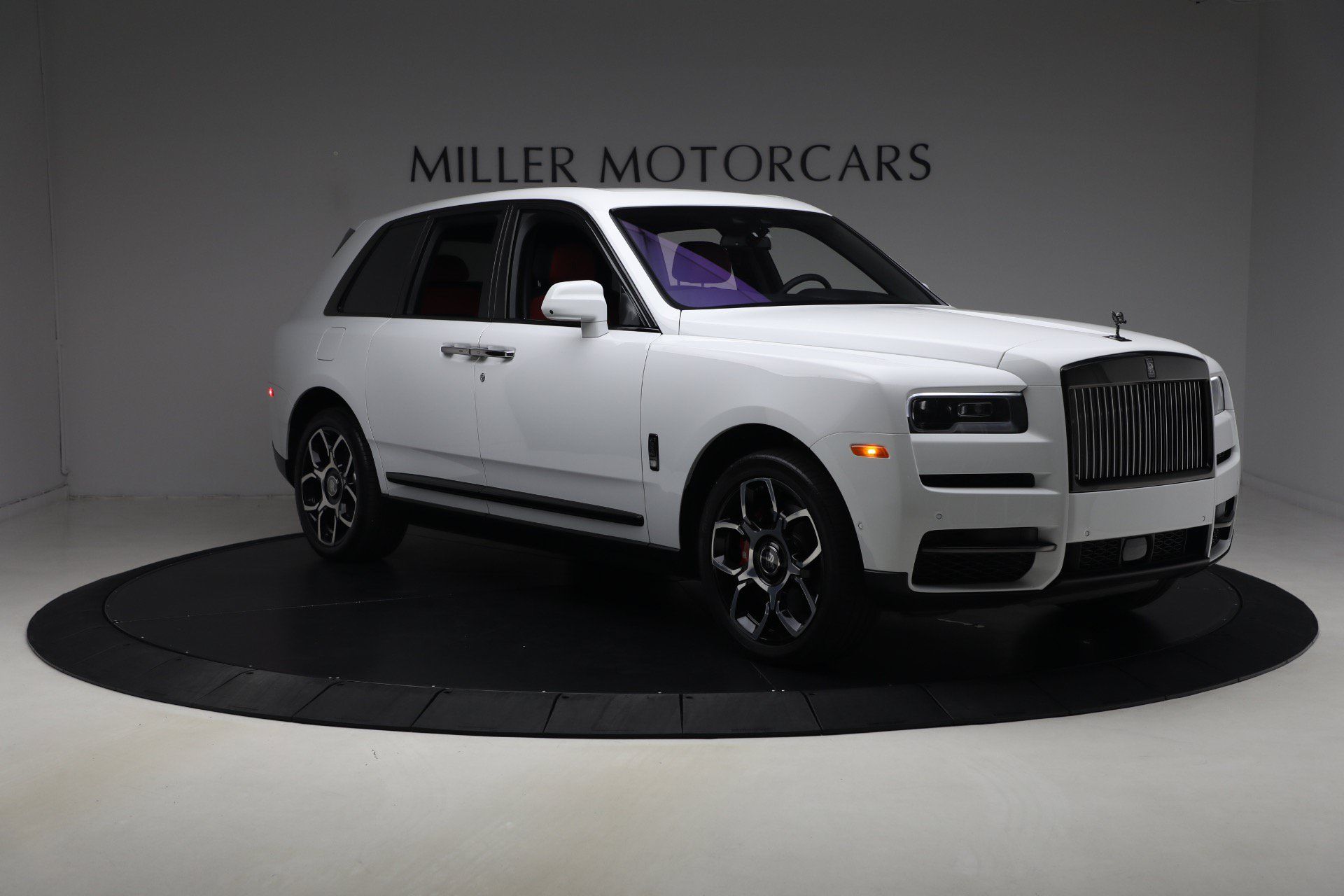 Certified 2020 Rolls-Royce Cullinan Black Badge AWD/4WD image 11