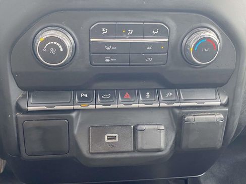 Used 2020 Chevrolet Silverado 1500 W/T w/ WT Value Package AWD/4WD image 25
