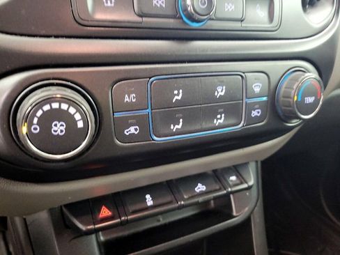 Used 2021 Chevrolet Colorado W/T w/ Custom Special Edition image 5