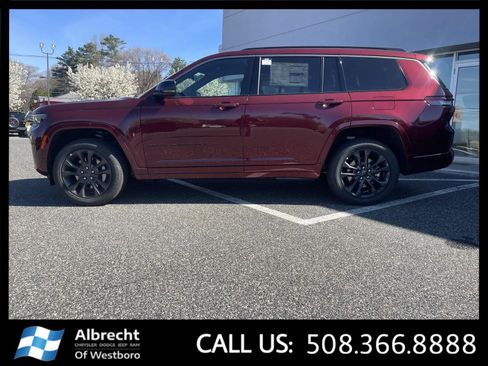 New 2026 Jeep Grand Cherokee L Limited AWD/4WD image 2