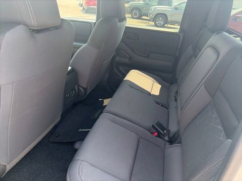 Used 2026 Nissan Frontier SV w/ SV Convenience Package AWD/4WD image 11