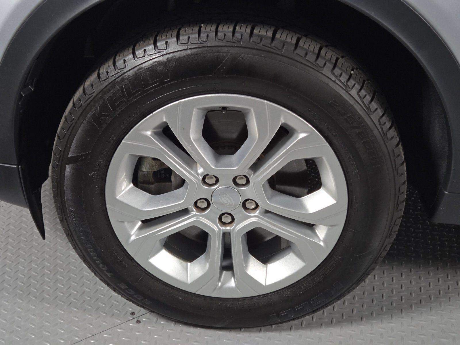 Used 2020 Land Rover Discovery Sport AWD/4WD image 9