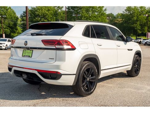 Used 2023 Volkswagen Atlas Cross Sport SEL R-Line AWD/4WD image 8