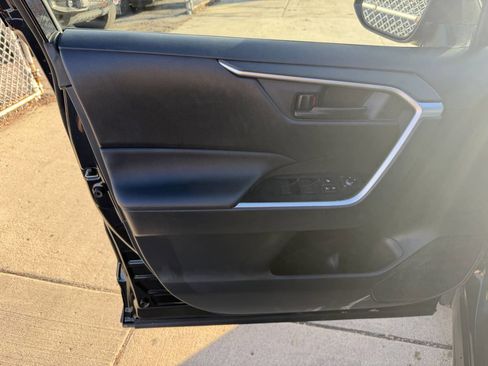 Used 2025 Toyota RAV4 LE image 9