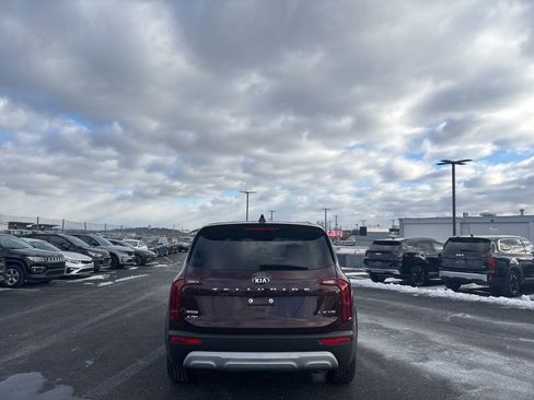 Used 2021 Kia Telluride LX image 4