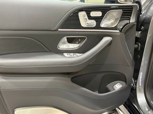 New 2026 Mercedes-Benz Maybach GLS 600 4MATIC image 11