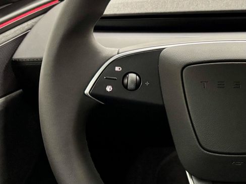 Used 2026 Tesla Model Y AWD image 27