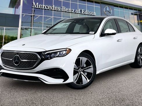 New 2026 Mercedes-Benz E 350 4MATIC Sedan image 2