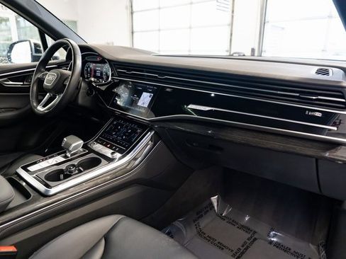Used 2023 Audi Q7 3.0T Prestige w/ Prestige Package image 32