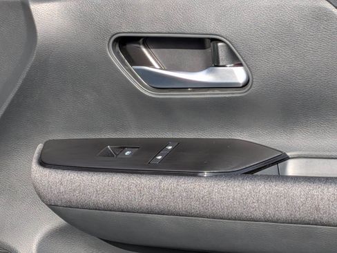 New 2026 Nissan Kicks SV w/ Charging Package FWD image 29