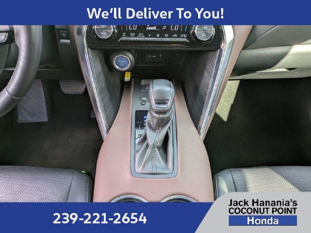 Used 2021 Toyota Venza XLE w/ Softex Package AWD/4WD image 19