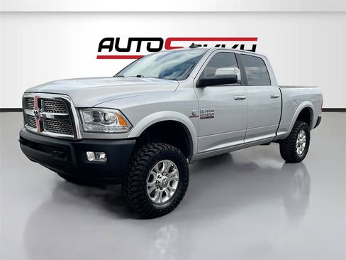 Used 2018 RAM 2500 Laramie w/ Convenience Group image 3