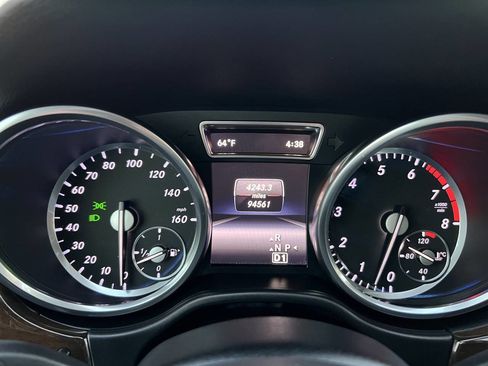 Used 2015 Mercedes-Benz ML 350 2WD w/ Premium 1 Package image 40