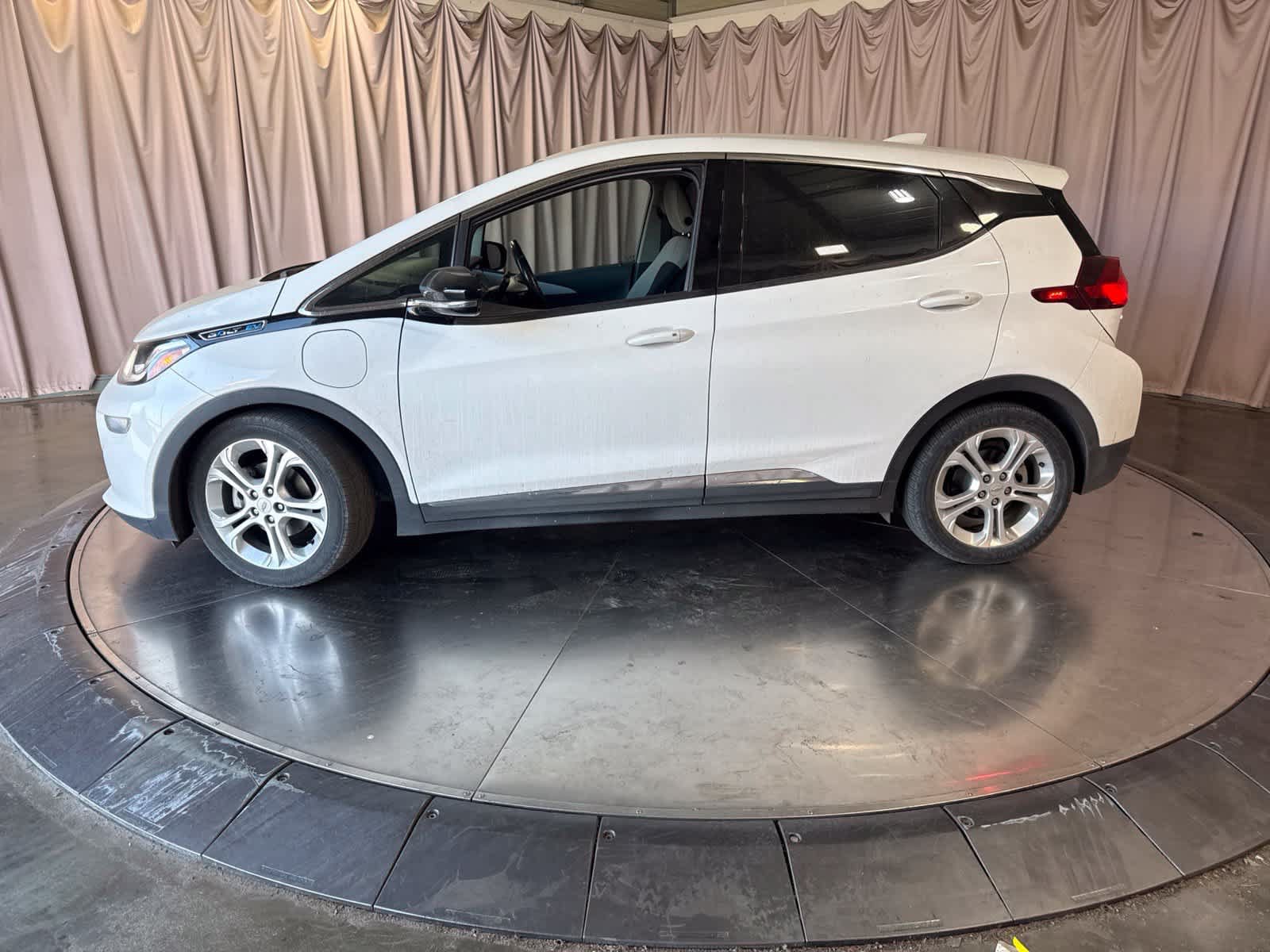 Used 2017 Chevrolet Bolt LT FWD image 8