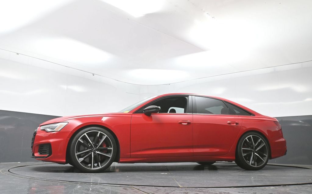 Used 2021 Audi S6 Premium Plus w/ S Sport Package AWD/4WD image 29
