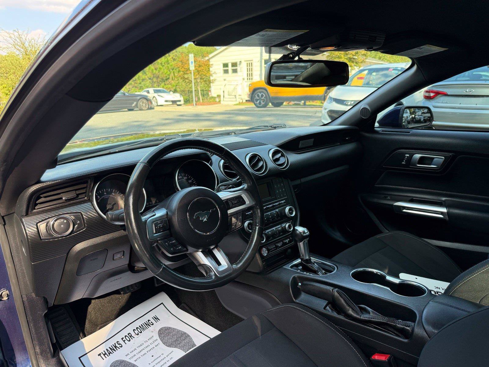Used 2018 Ford Mustang Coupe RWD image 15