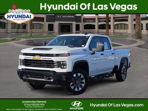 Used 2025 Chevrolet Silverado 2500 Custom w/ Custom Value Package AWD/4WD image 1