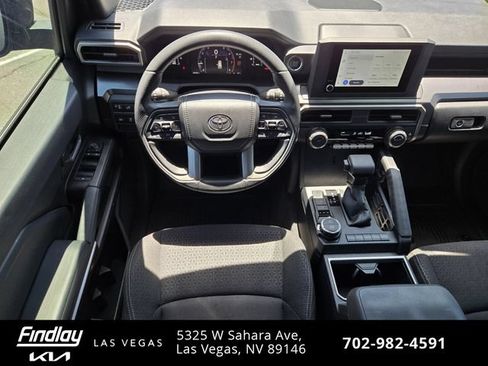 Used 2025 Toyota 4Runner SR5 AWD/4WD image 13