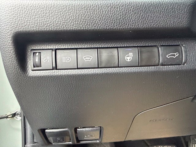 Used 2023 Toyota RAV4 XLE Premium AWD/4WD image 18