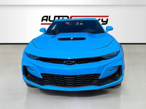 Used 2023 Chevrolet Camaro SS image 2