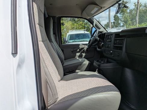 New 2025 Chevrolet Express 3500 w/ Power Convenience Package image 17