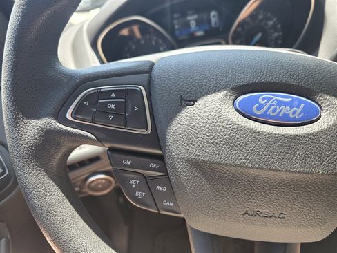 Used 2016 Ford Focus SE image 20