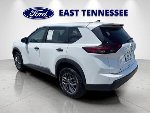 Used 2024 Nissan Rogue S AWD/4WD image 5