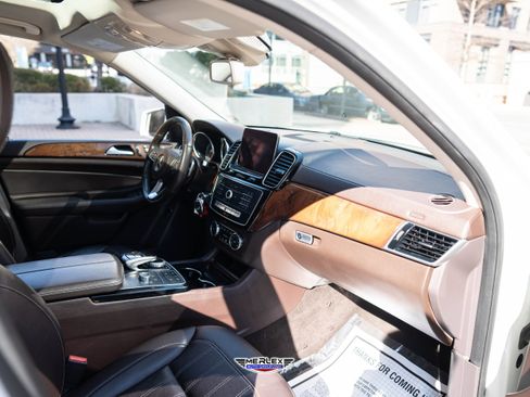 Used 2017 Mercedes-Benz GLS 450 4MATIC w/ Premium Package image 15