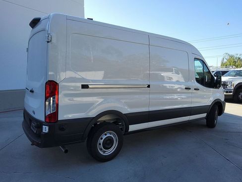 New 2026 Ford Transit 250 148 Medium Roof w/ Load Area Protection Package RWD image 15