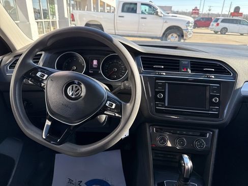 Used 2021 Volkswagen Tiguan S image 13