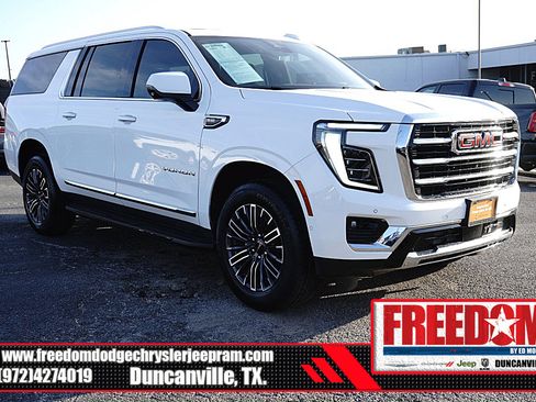 Used 2026 GMC Yukon XL Elevation w/ Elevation Premium Package AWD/4WD image 7