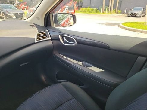 Used 2019 Nissan Sentra SV w/ Special Edition Package FWD image 16