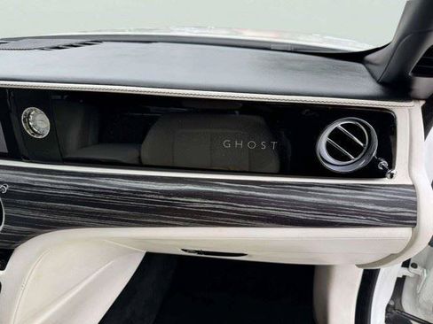 Used 2021 Rolls-Royce Ghost AWD/4WD image 57