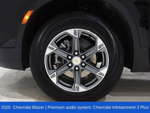 Used 2025 Chevrolet Blazer LT image 6