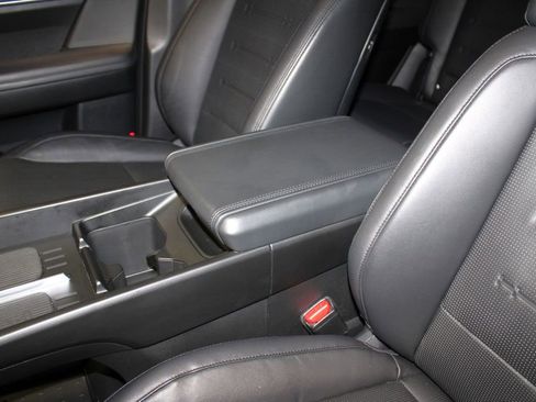 Used 2024 Hyundai Santa Fe Limited image 25