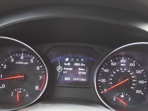 Used 2017 Kia Sedona LX w/ LX Essentials Premium Package image 35