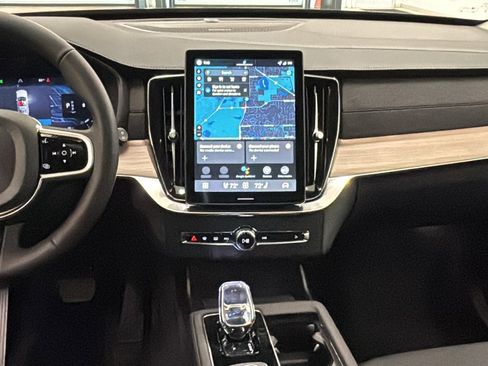 Used 2026 Volvo XC90 B6 Plus w/ Protection Package Premier image 11