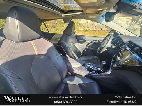 Used 2020 Toyota Camry XLE w/ Driver Assist Package image 28