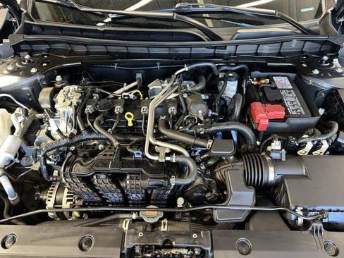 Used 2023 Nissan Altima 2.5 SV image 9