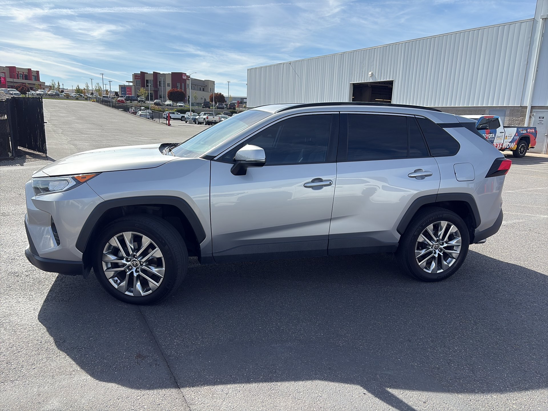 Certified 2021 Toyota RAV4 XLE Premium AWD/4WD image 11