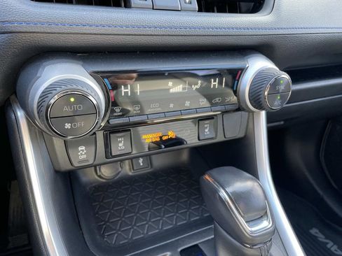 Used 2020 Toyota RAV4 XSE w/ XSE Grade Weather Package image 22