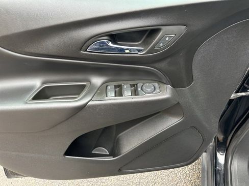 Used 2022 Chevrolet Equinox LT image 33
