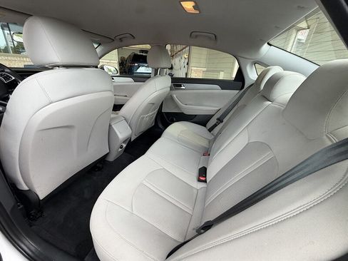 Used 2019 Hyundai Sonata SE FWD image 13