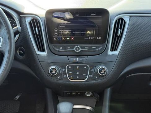 Used 2024 Chevrolet Malibu LT image 24