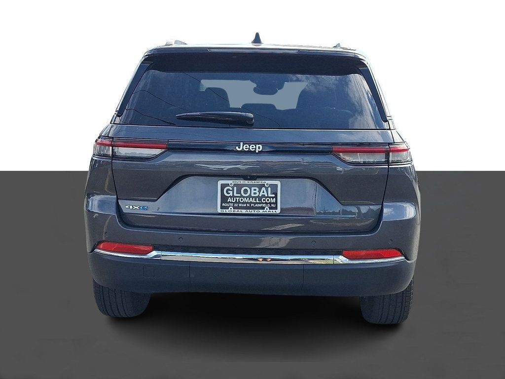 Used 2024 Jeep Grand Cherokee Limited 4xe AWD/4WD image 6
