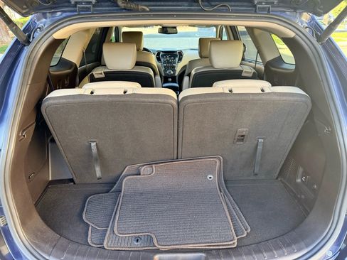 Used 2017 Hyundai Santa Fe Limited image 18