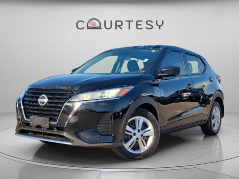 Certified 2024 Nissan Kicks S image 1